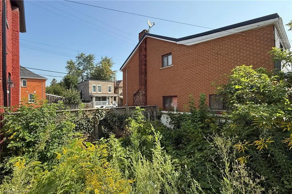206 Locke Street N