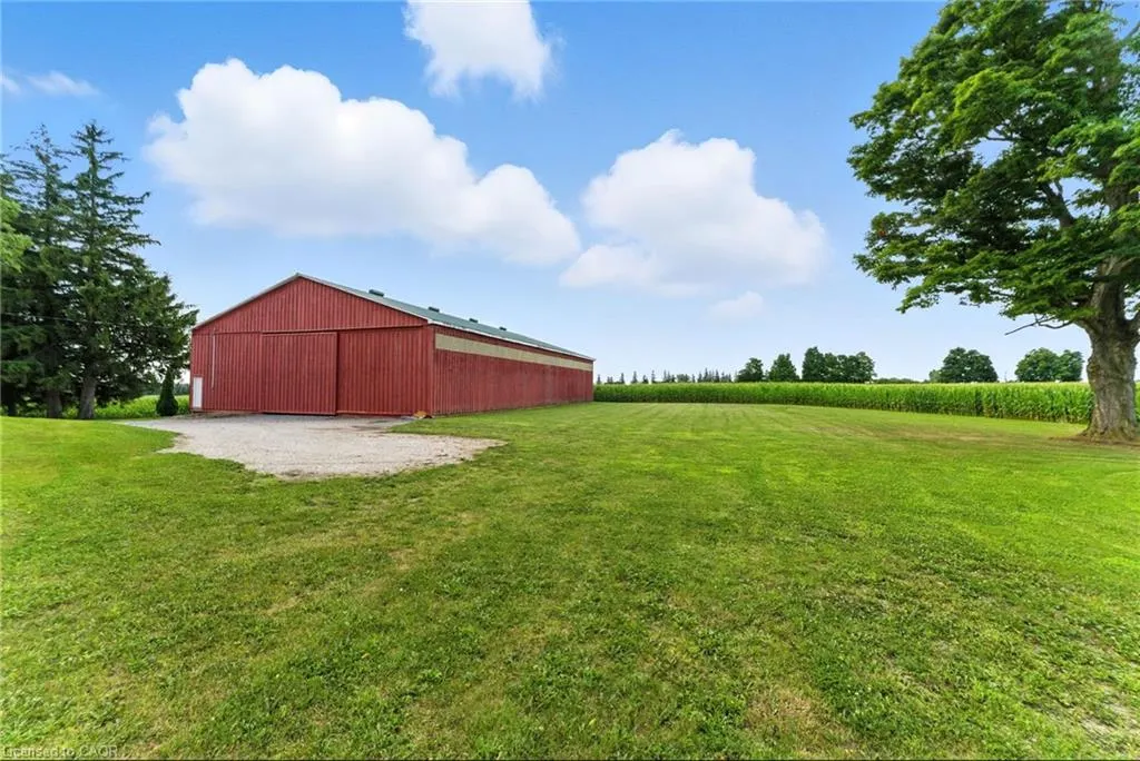 561 7th Concession Road E