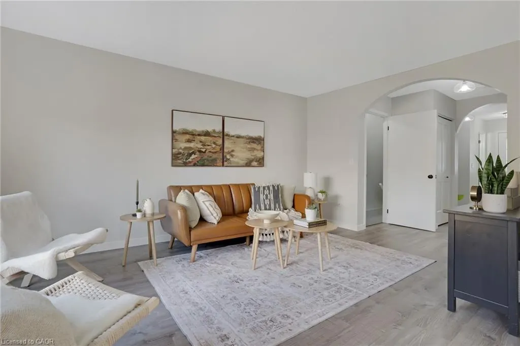 20 Elma Place