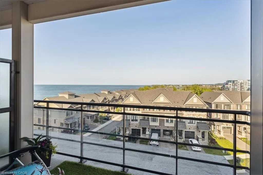 10 Esplanade Lane, #511