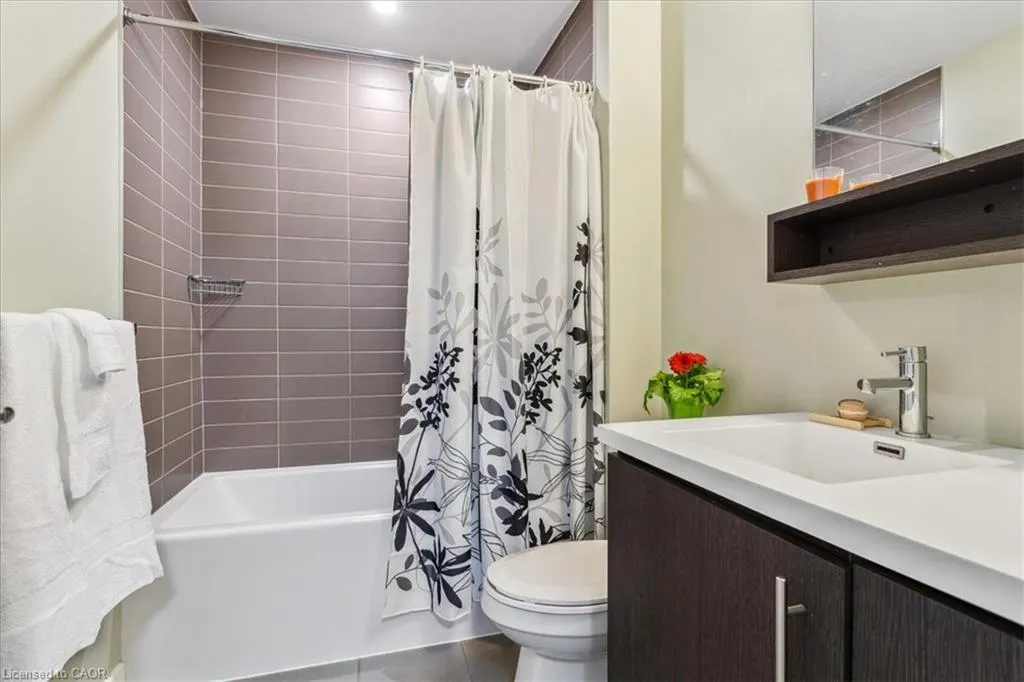 10 Esplanade Lane, #511