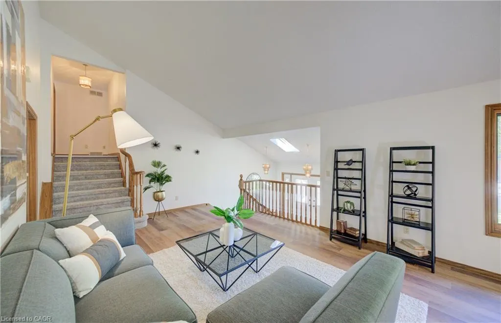 391 Northlake Drive