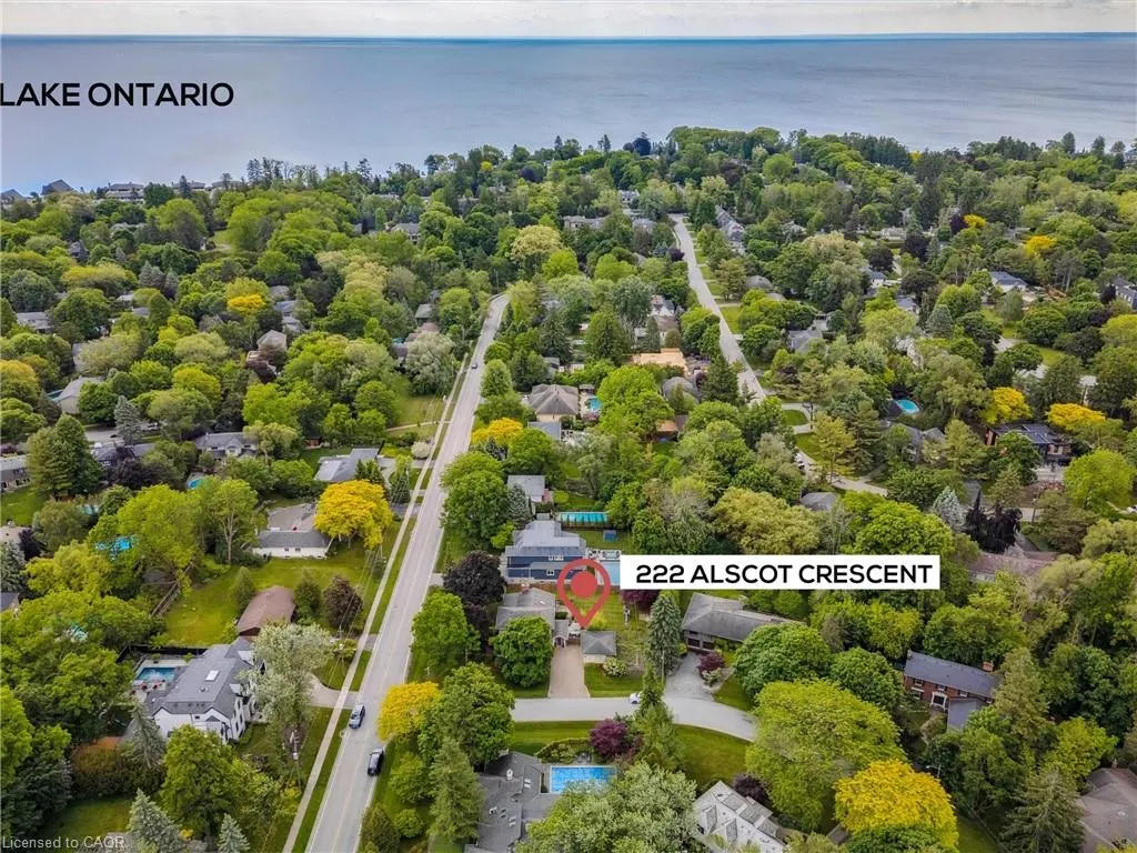222 Alscot Crescent