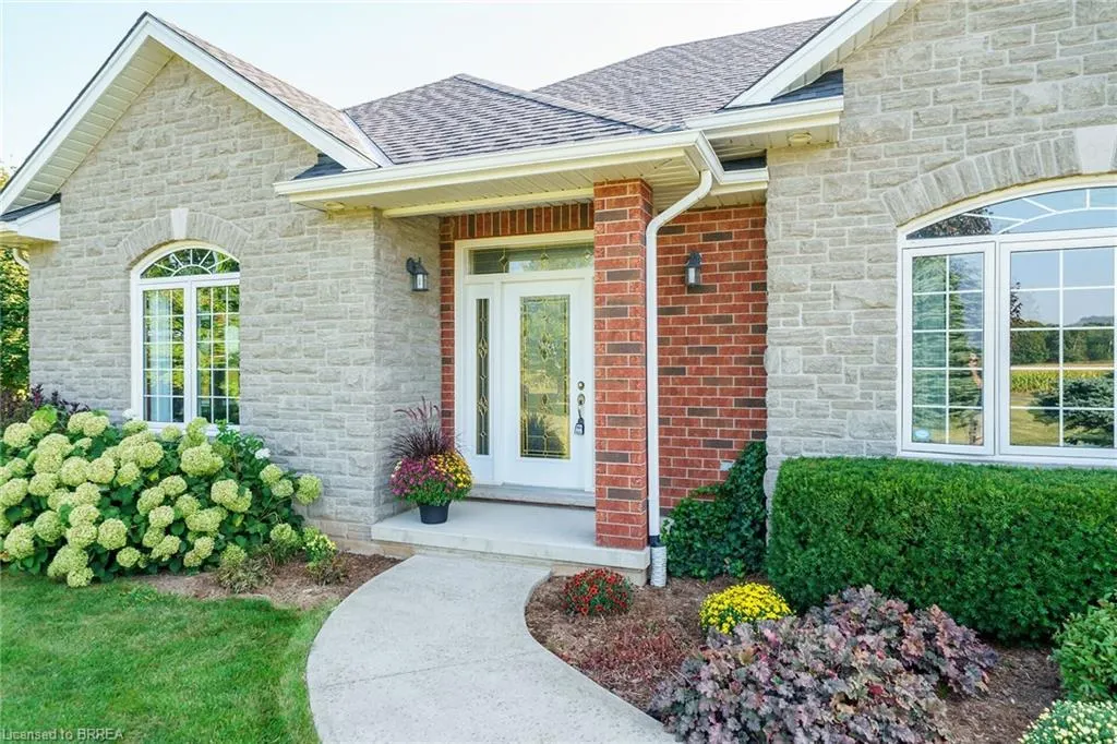 99 Mcmillan Road