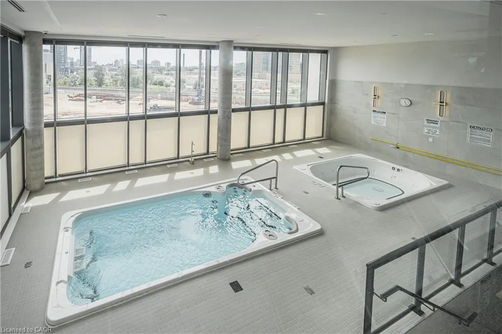 25 Wellington Street S, #2502