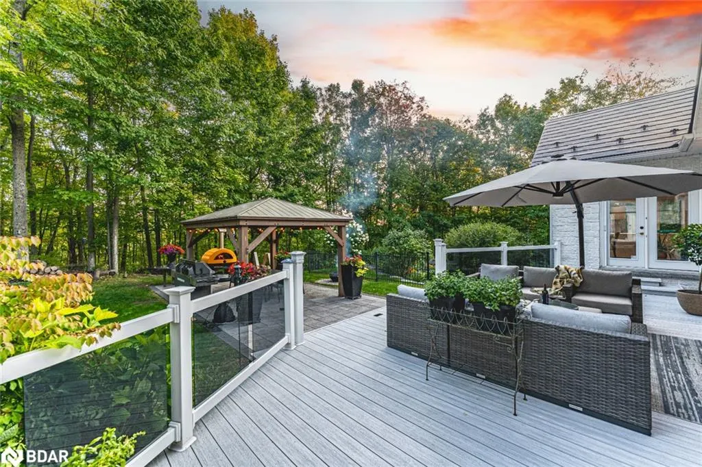 7 Maple Ridge Road