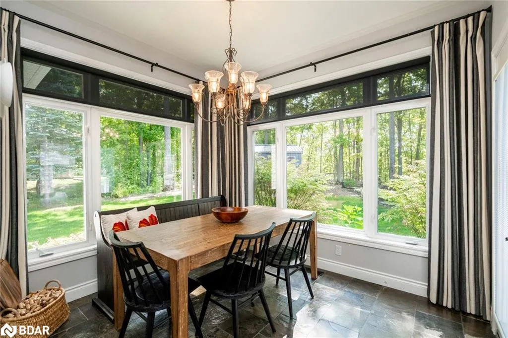 7 Maple Ridge Road