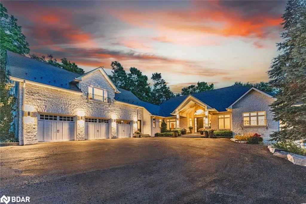 7 Maple Ridge Road