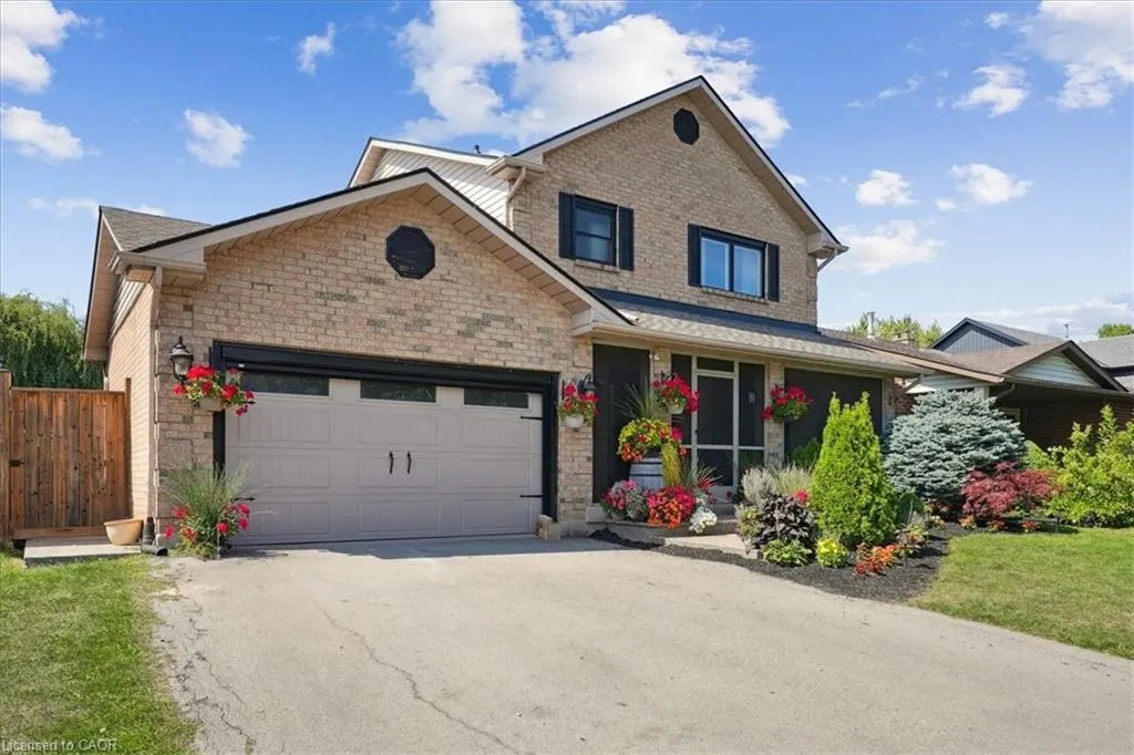4577 St. Volodymyr Crescent