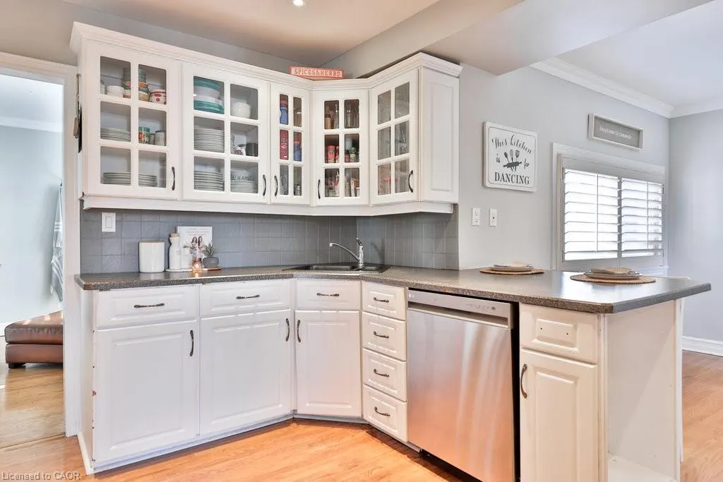 886 Whitney Drive