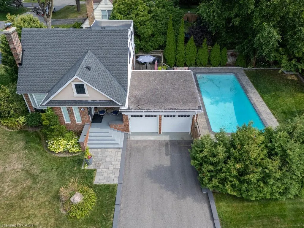 886 Whitney Drive