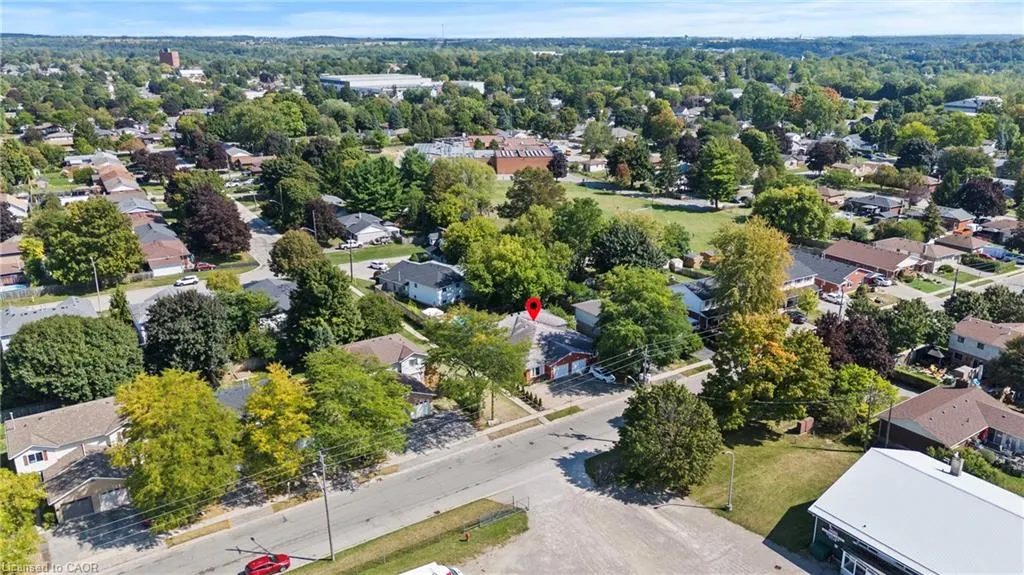 15 Oak Avenue, #a