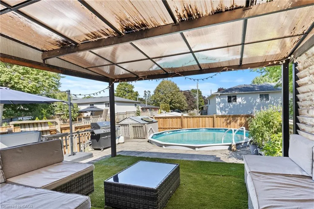 15 Oak Avenue, #a