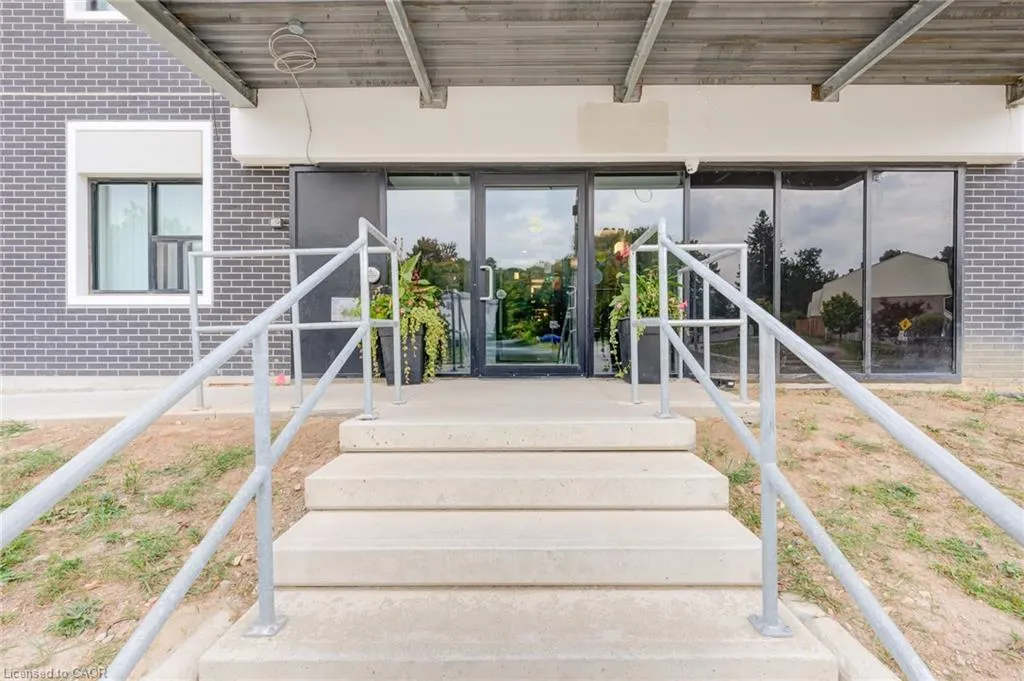 595 Strasburg Road, #405