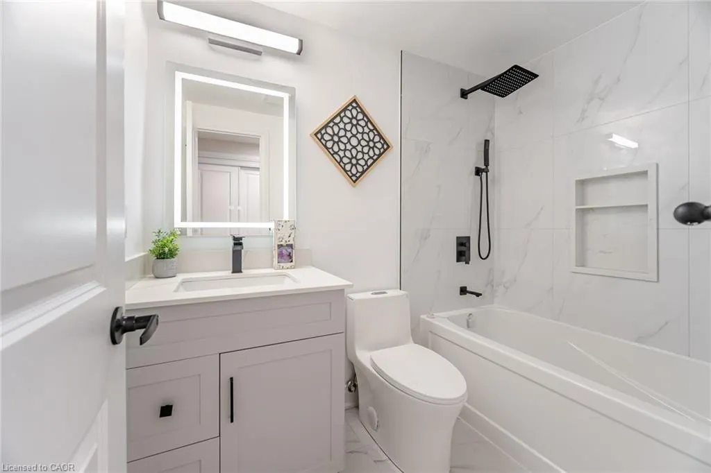 3175 Kirwin Avenue, #64