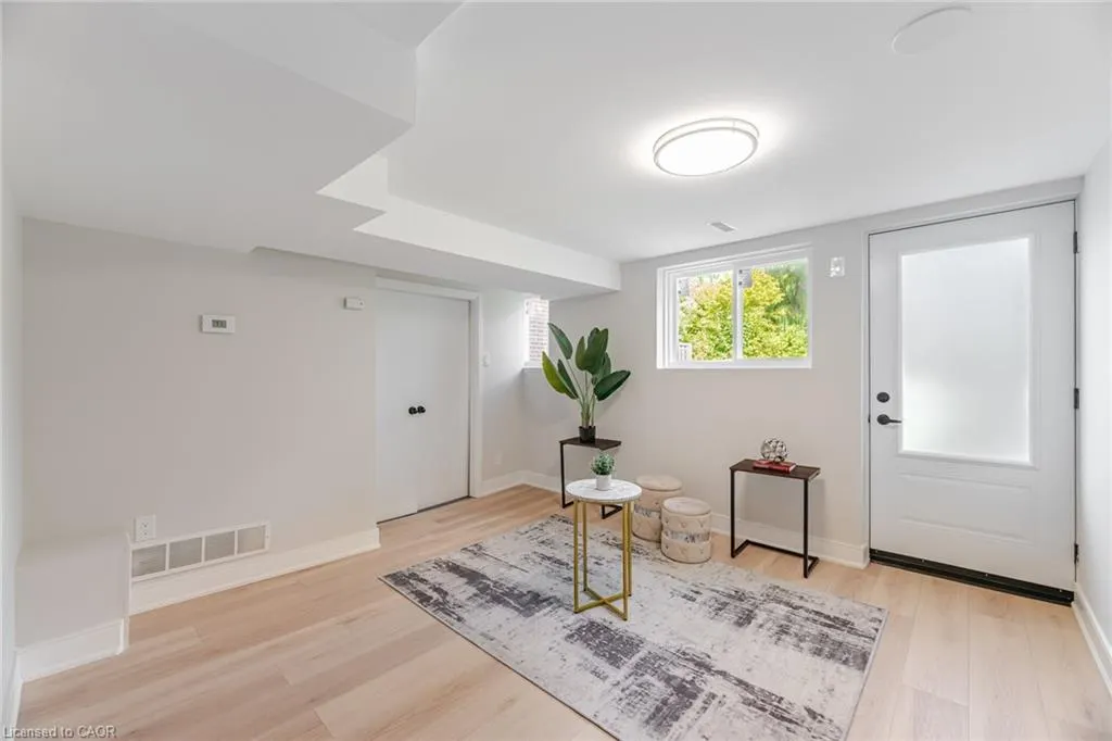 3175 Kirwin Avenue, #64