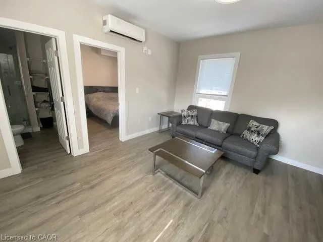 161 Wellington Street N, #205