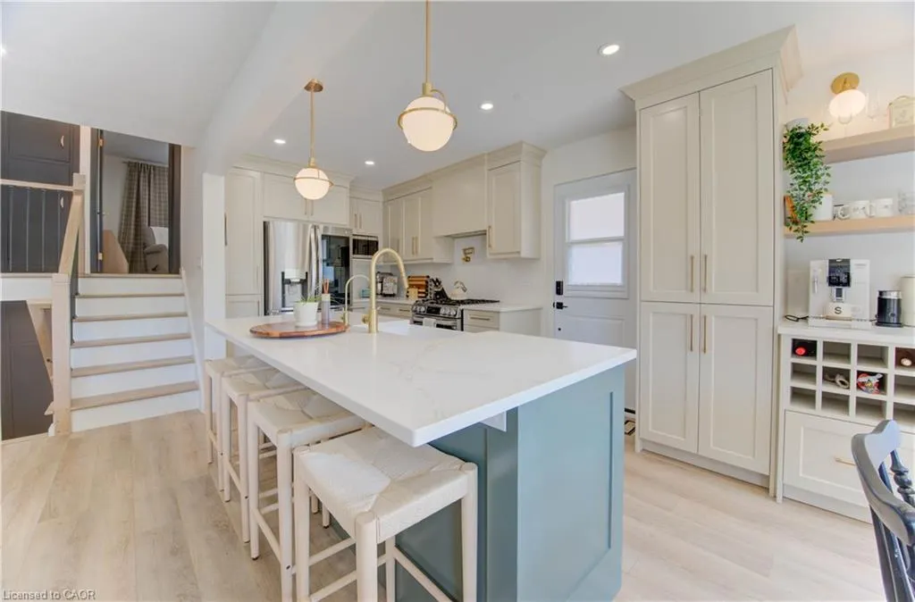 76 Kenwood Drive