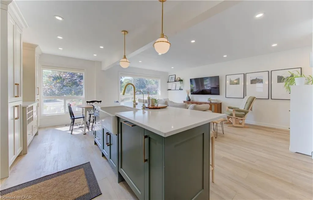 76 Kenwood Drive