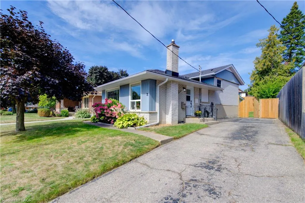 76 Kenwood Drive