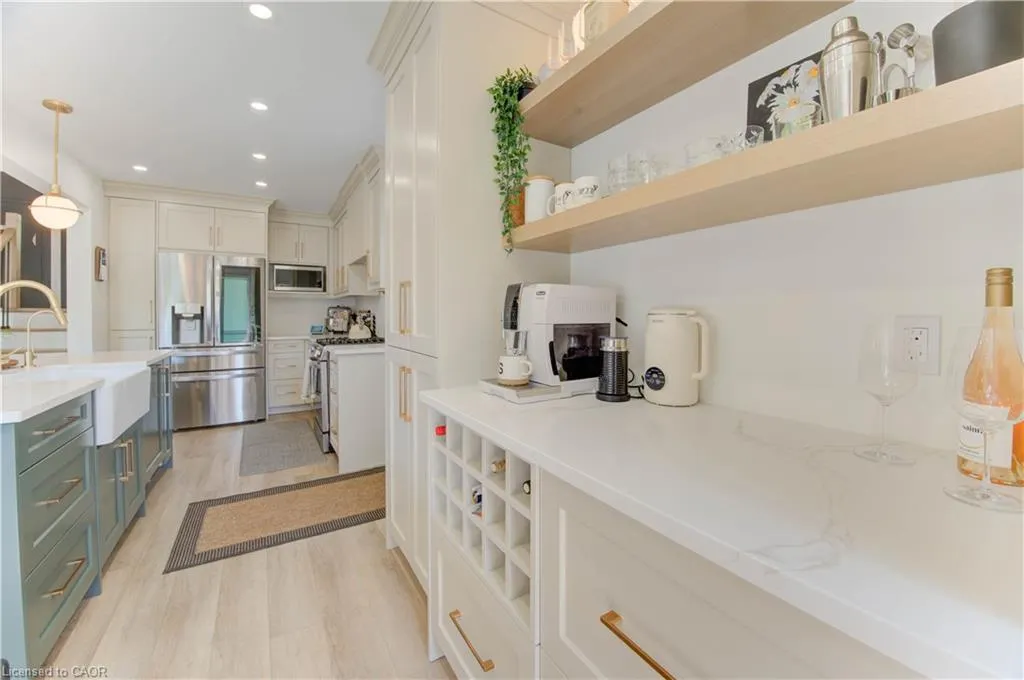 76 Kenwood Drive