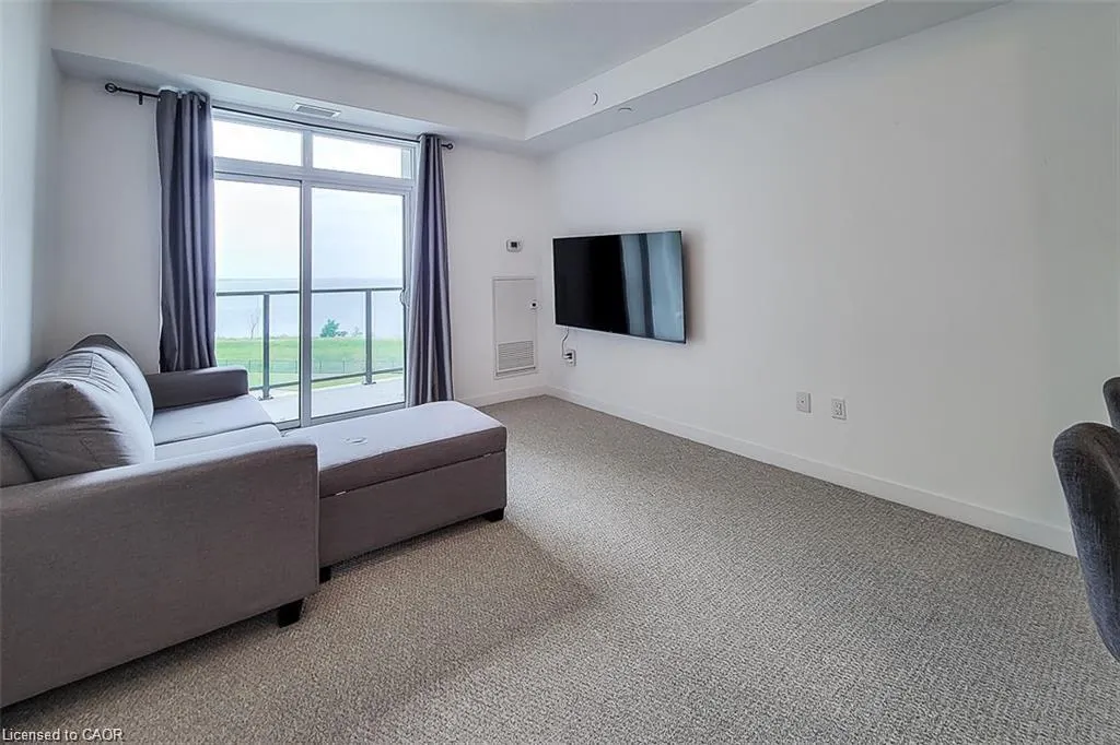 101 Shoreview Place, #401