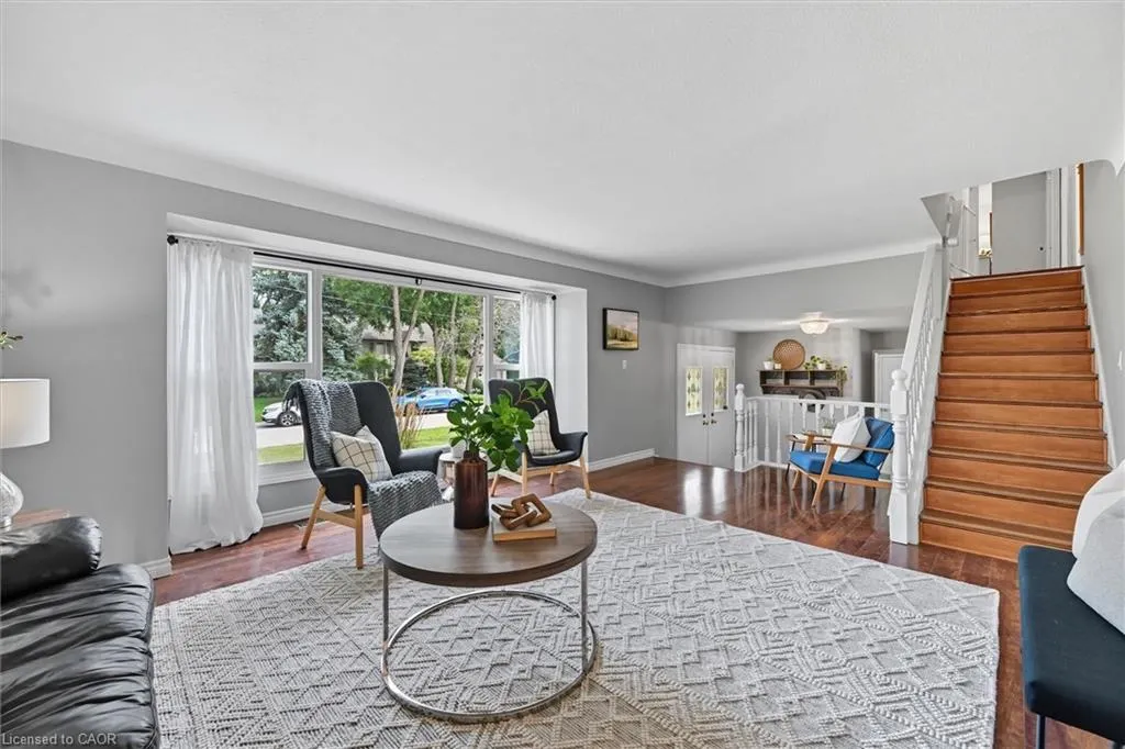 641 Holt Drive