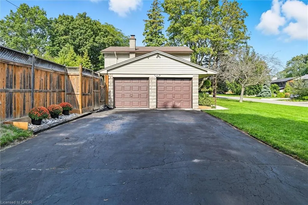 641 Holt Drive