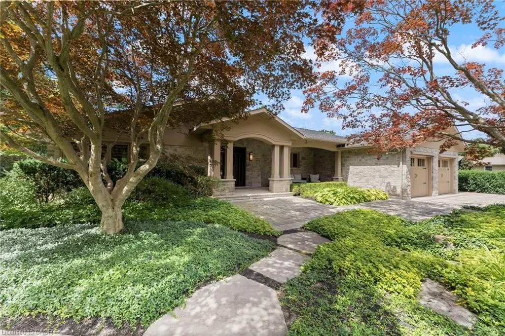 25 Sunset Drive