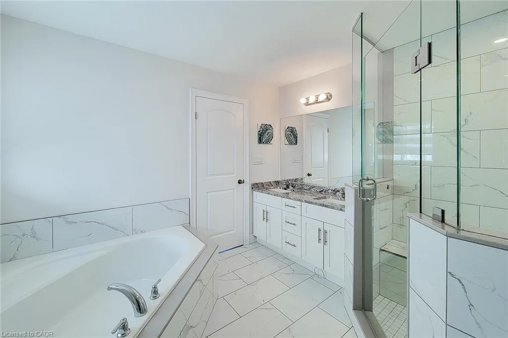 1261 Mohawk Road W, #5