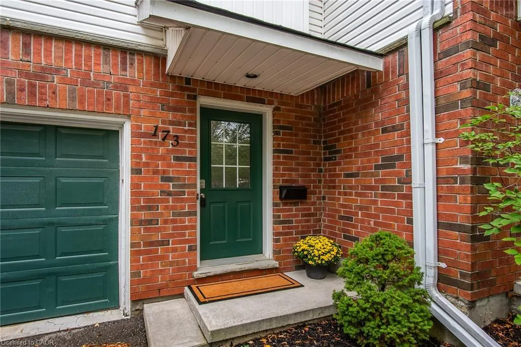 173 Highland Crescent