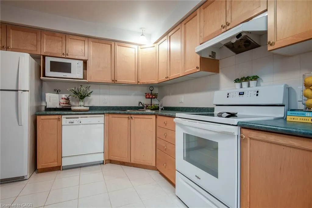 173 Highland Crescent