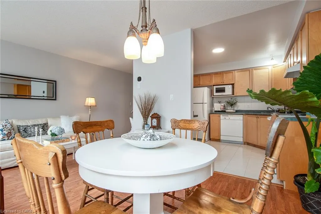 173 Highland Crescent