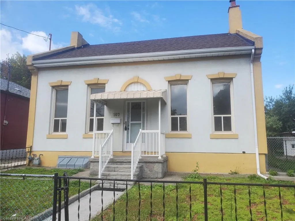 107 Cathcart Street