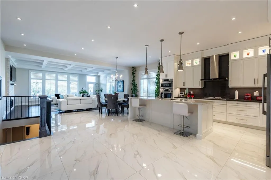 10 Harper Boulevard
