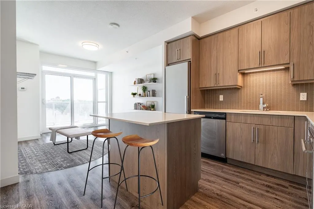 2081 Fairview Street, #501