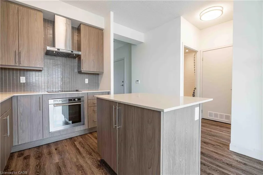 2081 Fairview Street, #501