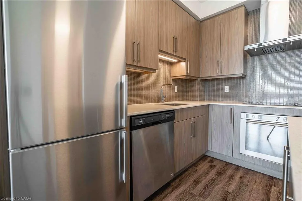 2081 Fairview Street, #501