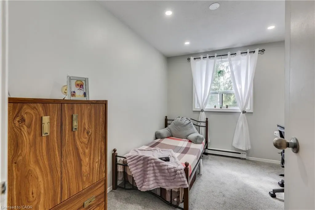 271 Thames Street, #19