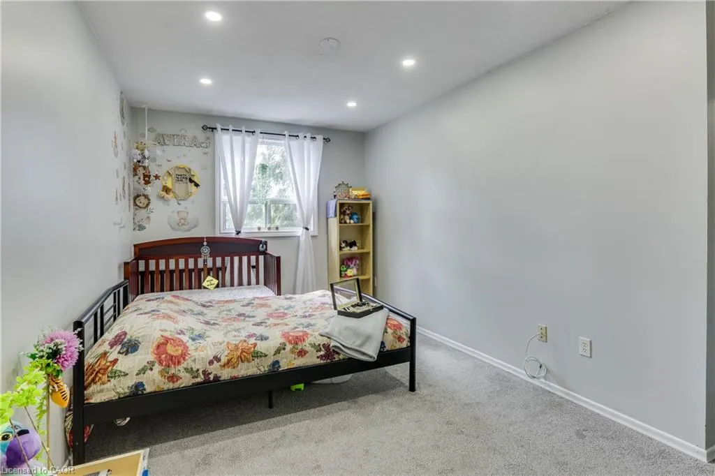 271 Thames Street, #19