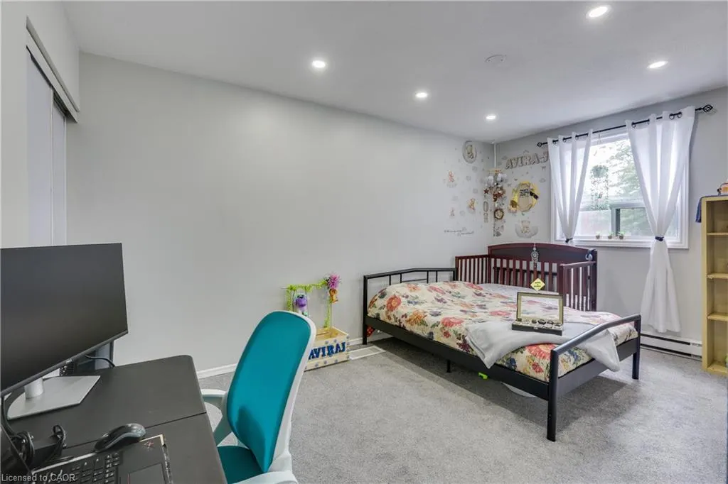 271 Thames Street, #19