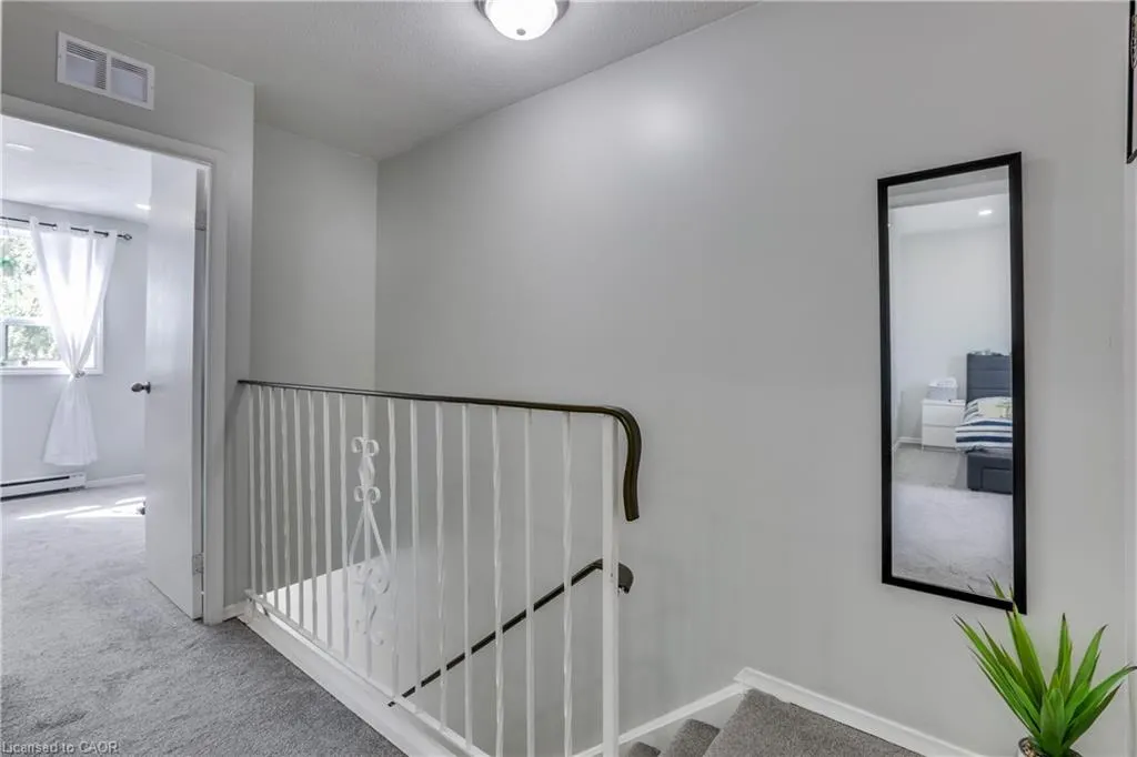 271 Thames Street, #19