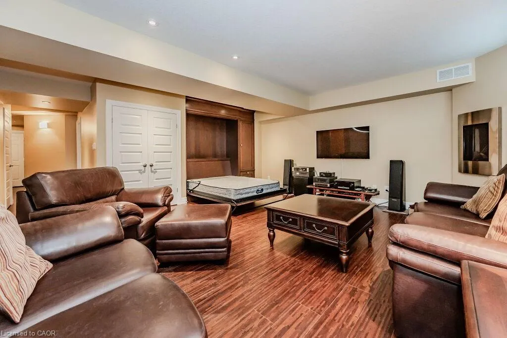 435 Winchester Drive, #14
