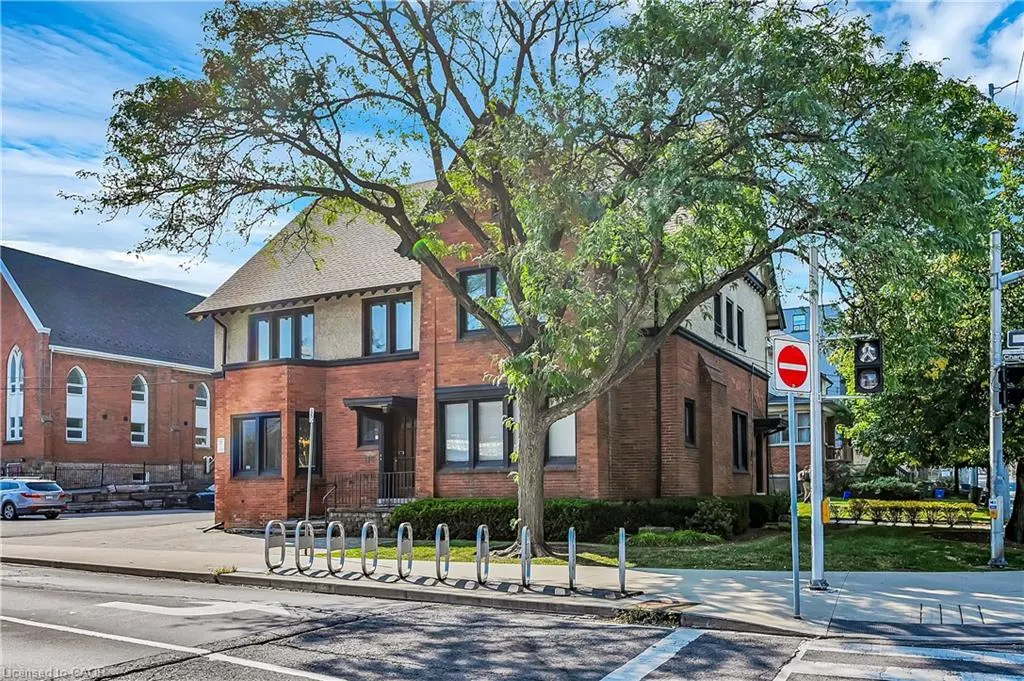 235 Queen Street S