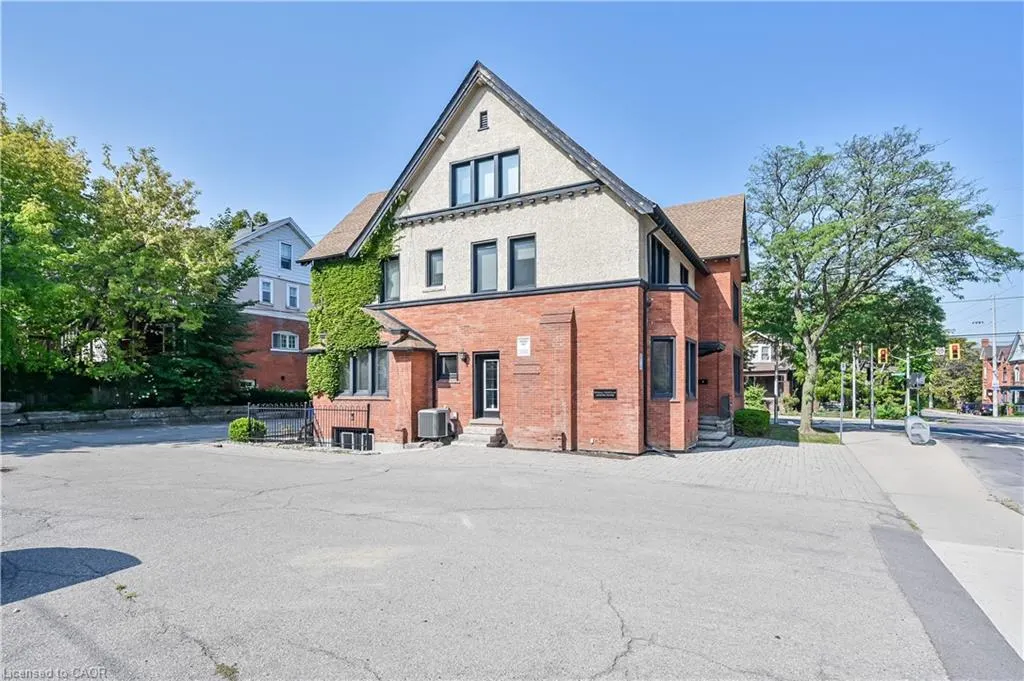 235 Queen Street S