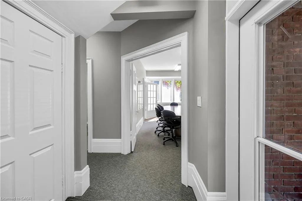 235 Queen Street S