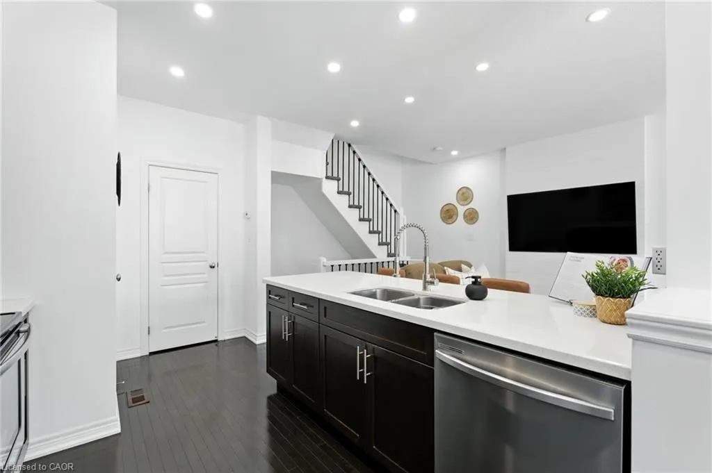 337 Beach Boulevard, #34