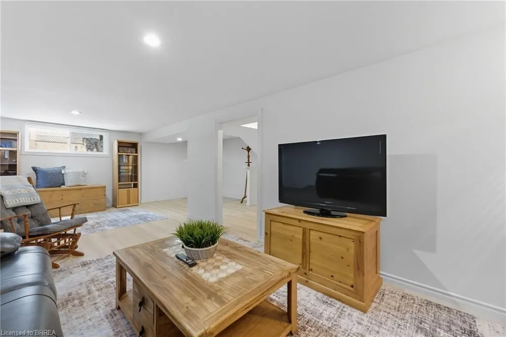 46 Ashgrove Avenue