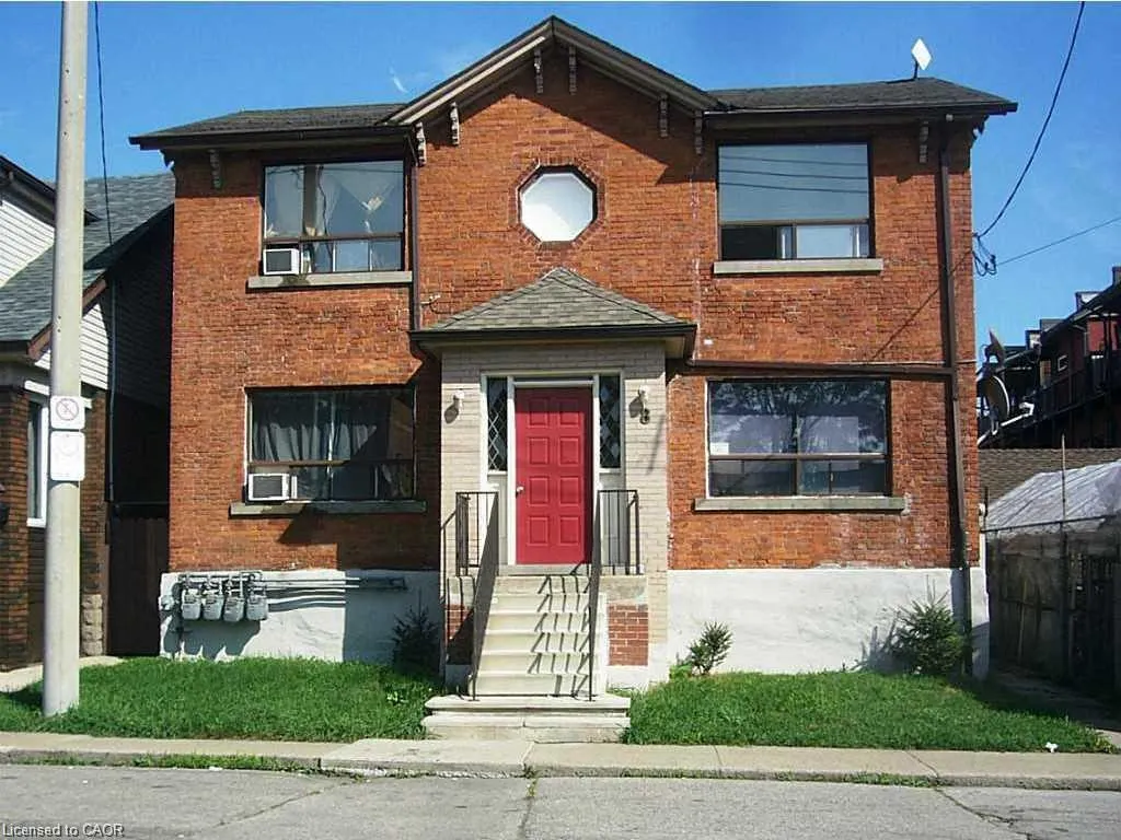 8 St. Matthews Avenue