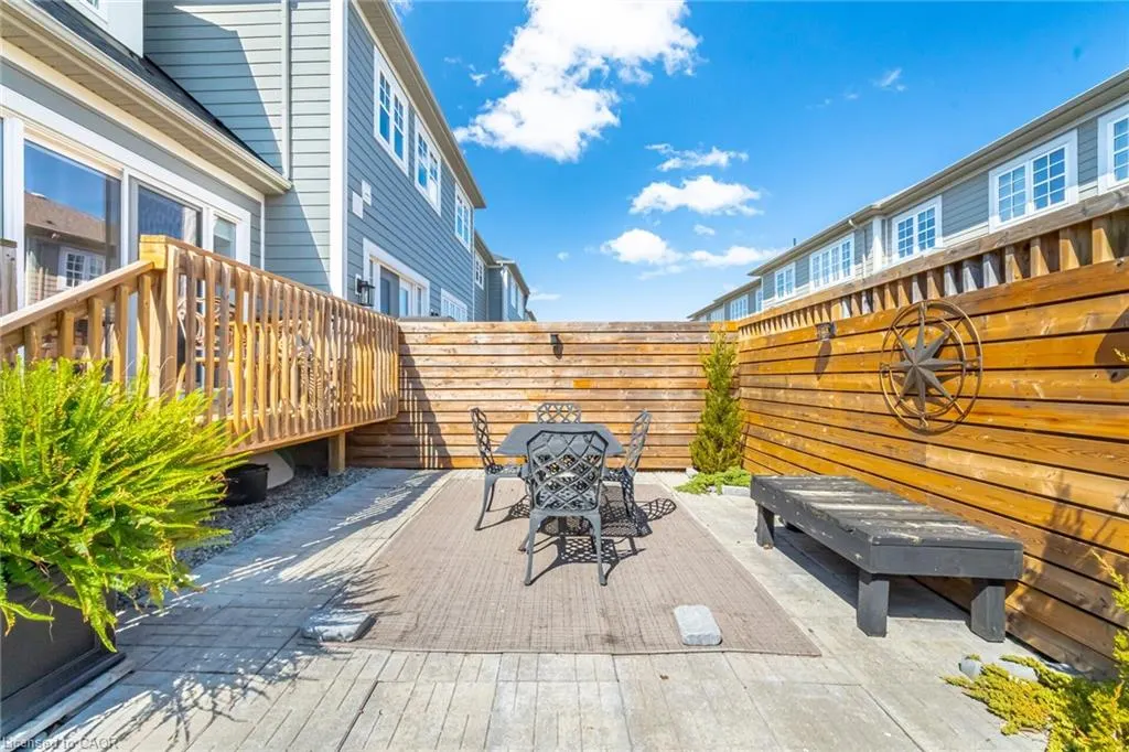 47 Windsor Circle